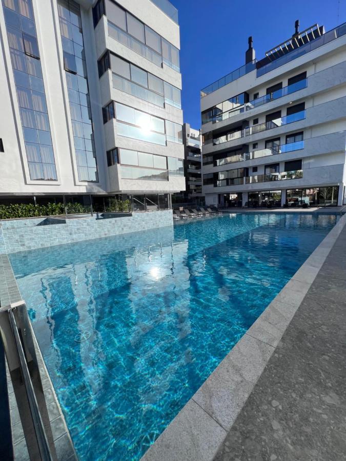 Cobertura Velejar Em Condominio Clube - Com Area De Lazer Governador Celso Ramos Exterior foto